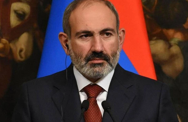 Nikol Paşinyan Rusiyaya getdi