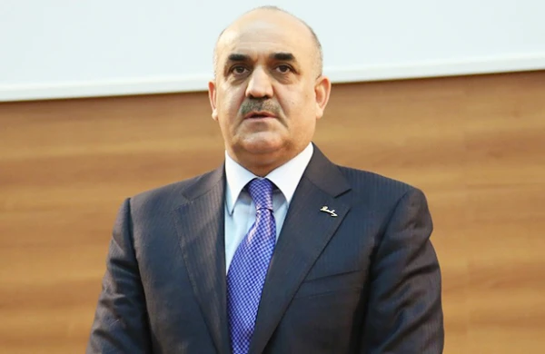 Səlim Müslümov pulları bu qohumu vasitəsilə yığırmış