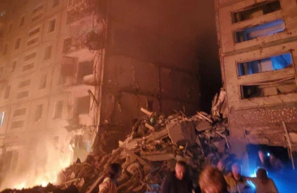 Rusiya Zaparojyeni bombaladı: 17 ölü, 40 yaralı var