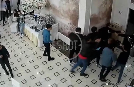 Rusiyada azərbaycanlılar arasında DAVA: Dünyasını dəyişən var - VİDEO