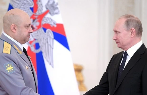 Putinin dünən Ukrayna müharibəsini tapşırdığı general Surovikin KİMDİR? – QANLI DOSYE