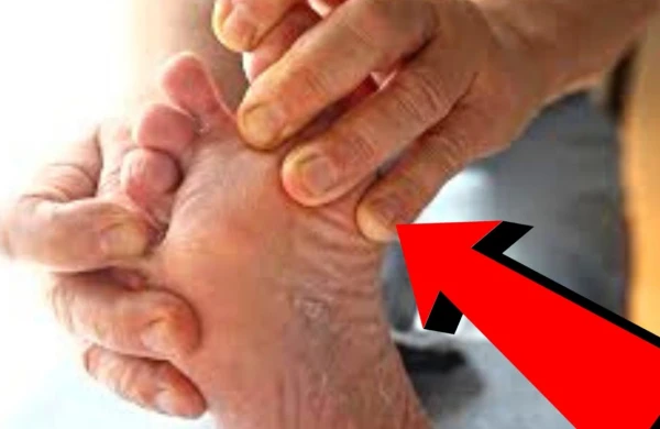 Əl və Ayaqlarınız Niyə Keyiyir? SƏBƏBİ BUDUR!