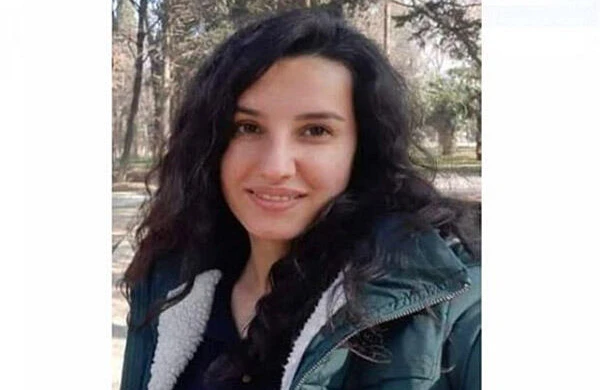 Şəhidimizin tələbə bacısı əməliyyatdan üç gün sonra vəfat etdi