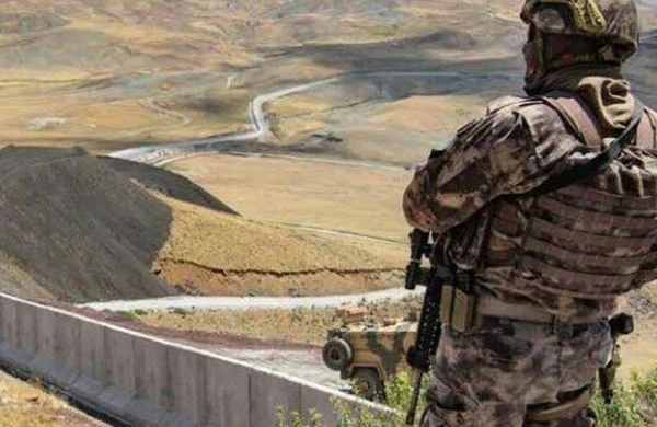 Türkiyəli generaldan İrana SƏRT İSMARIC: Ağlını başına yığ, əgər Azərbaycana...