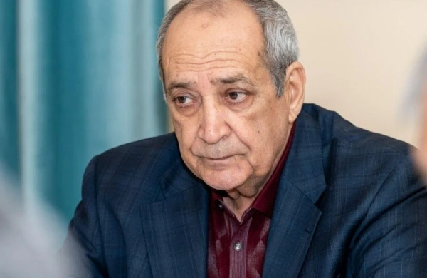 "Həkimim deyib ki, acığın gələn verilişlərə baxma"
