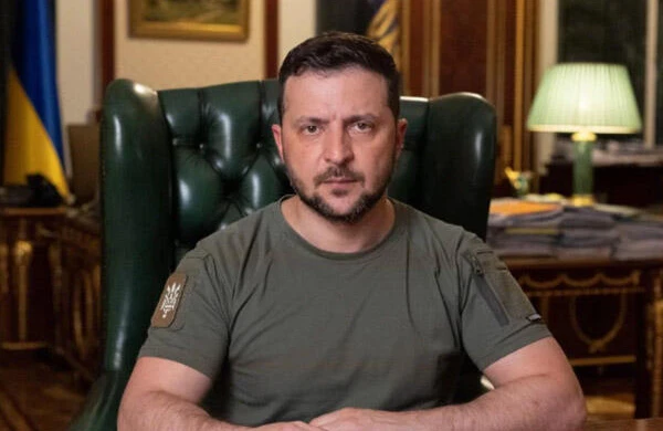 Zelenski prezidentlikdən gedəcəyini elan etdi: “Hakimiyyətdə qalmaq İSTƏMİRƏM”