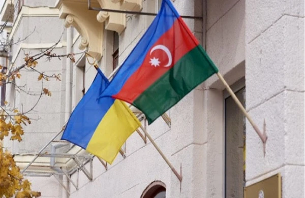 Səfirlik Ukraynadakı Azərbaycan vətəndaşlarına xəbərdarlıq edib