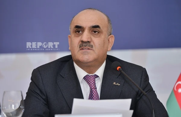 "Zeynəb Xanlarovanın qohumuna 12 min manat vermişəm"