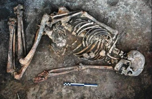 Gəncədə ŞOK: 8 il əvvəl ölən qadının çarpayıda skeleti tapıldı