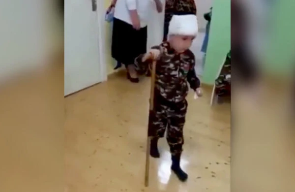 Uşaq bağçasındakı bu görüntülər tənqid olundu - VİDEO
