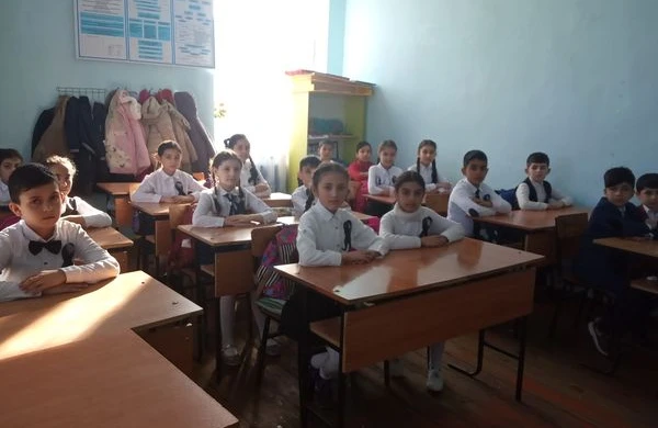 Məktəblilərin payız tətilinin VAXTI AÇIQLANDI