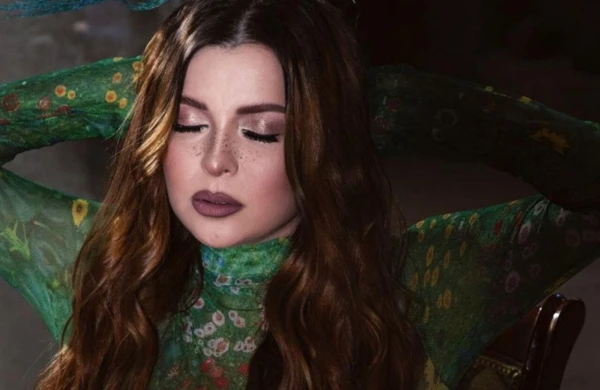 Sevda hamilə halda kamera qarşısına keçdi - FOTO