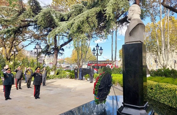 Zakir Həsənov Gürcüstana rəsmi səfərə gedib
