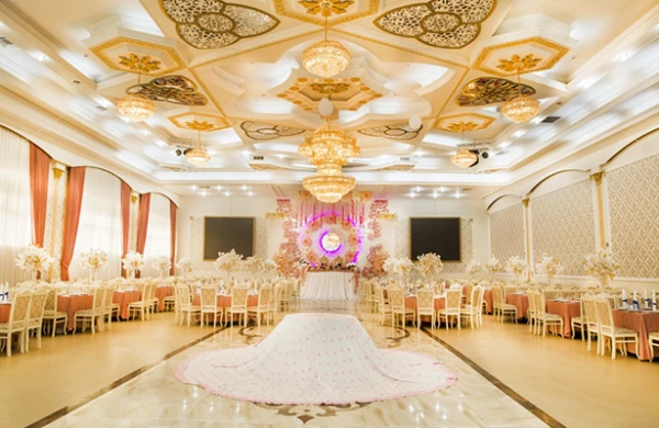 Toy etmək üçün restoranlarda yer tapılmır