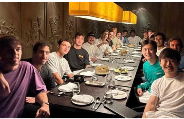 Nüsrətin restoranında 1 milyondan çox hesab ödədilər - FOTO