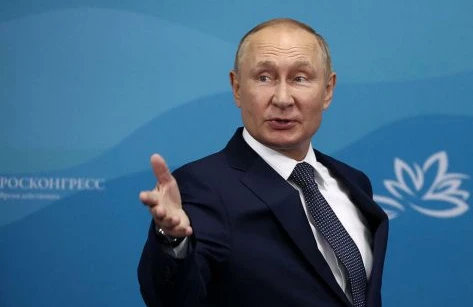 Putin dünya səhnəsində mövqelərini İTİRİR: Moskvanı tərk edərsə…