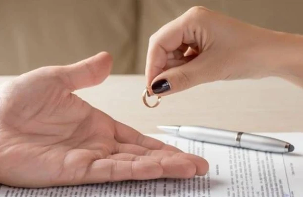Boşanmadan sonra qızıl-zinət əşyaları və cehiz kimdə qalmalıdır?