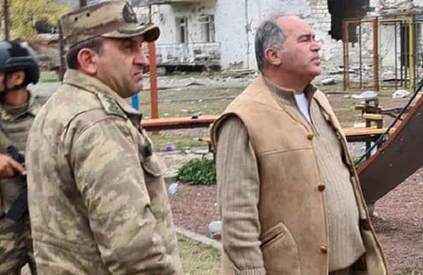 SENSASSİYA! Babək Səmidlinin səsini yazan şəxs görün kim imiş