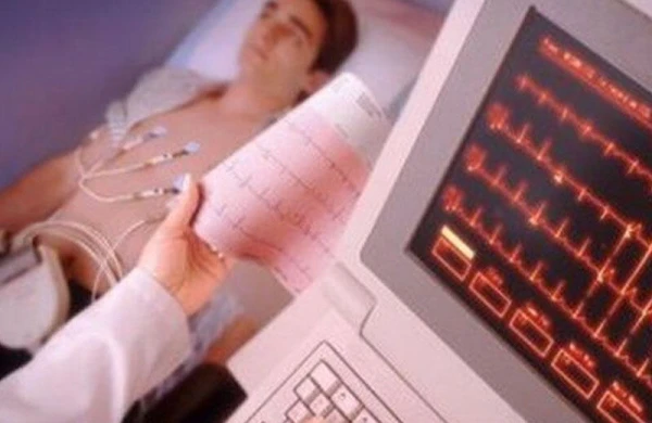 Görmənin pisləşməsi ürək xəstəliyinin əsas əlamətlərindəndir
