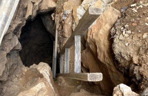 Evində gizli tunel qazdı,polislər əraziyə gəldikdə şok oldu: Görün nə imiş 