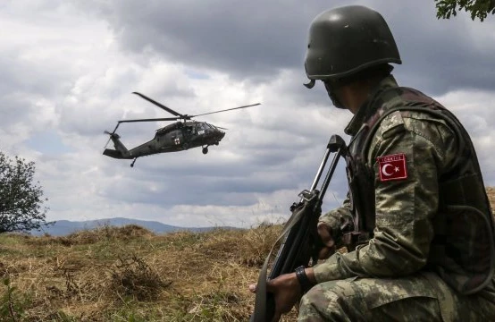Bəşər Əsəd Türkiyə sərhədinə qoşun yeridib - GƏRGİNLİK