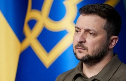 Zelenski Maskı Ukraynaya dəvət edib
