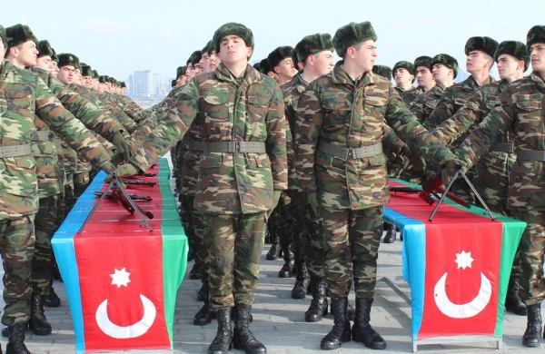 Bu hallarda hərbçilər istefaya göndərilir - QANUN