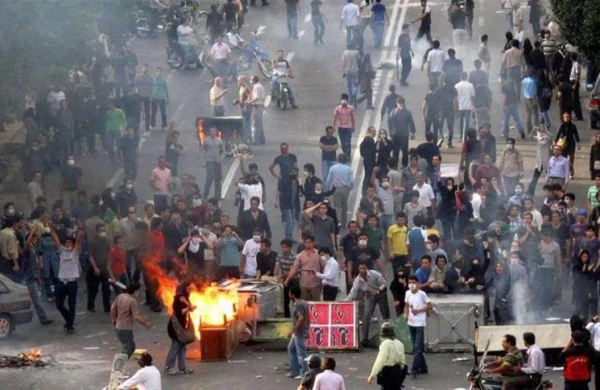 İranda kütləvi tətillə bağlı ÇAĞIRIŞ