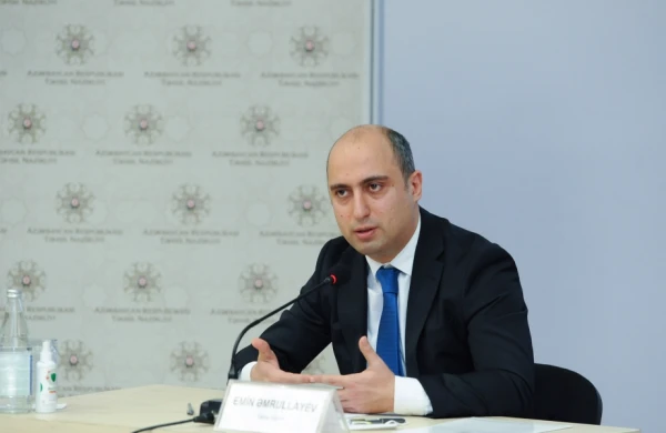 Nazir 4 direktor təyin etdi