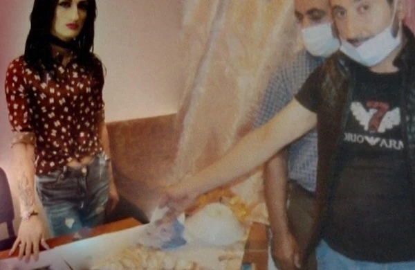 Fahişə kimi evinə gətirdiyi kişi çıxdı: 10 bıçaq zərbəsi... - Bakıda ŞOK CİNAYƏT