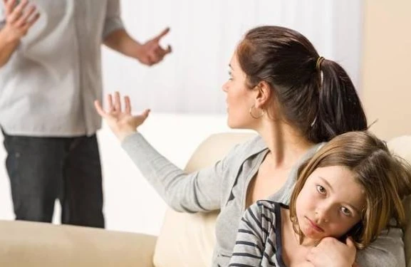Rəsmi nikah olmayanda uşağa aliment verilirmi? - HÜQUQİ YARDIM