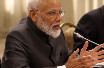 Modi seçkilər öncəsi bir ştatda qadınlara yüz milyonlarla dollar ödəyəcək