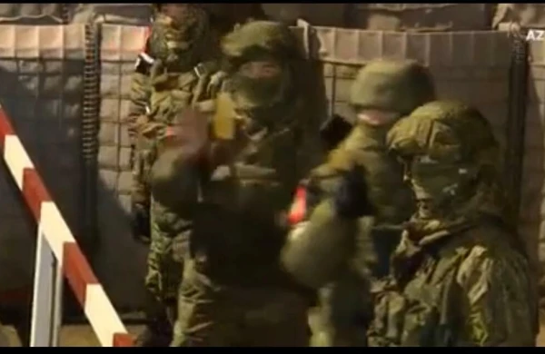 Rus sülhməramlının Şuşada qol sevinci TREND OLDU - VİDEO