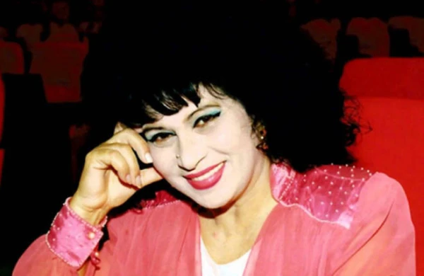 Zeynəb Xanlarova Azərbaycandan köçdü