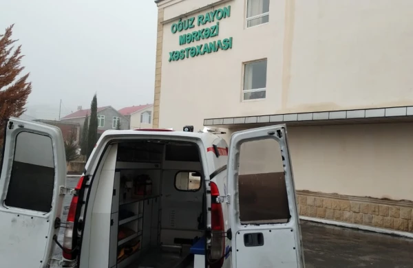 Azərbaycanda baş həkim qəzaya düşdü - FOTO