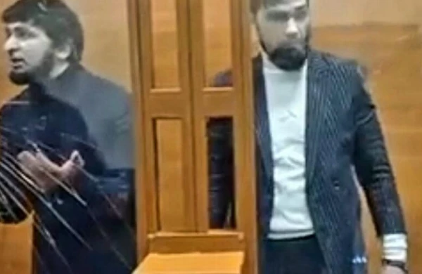 Sübhan Quliyev məhkəmədə özünə od vurdu