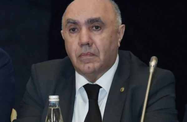 Zakir Qaralova AĞIR İTKİ