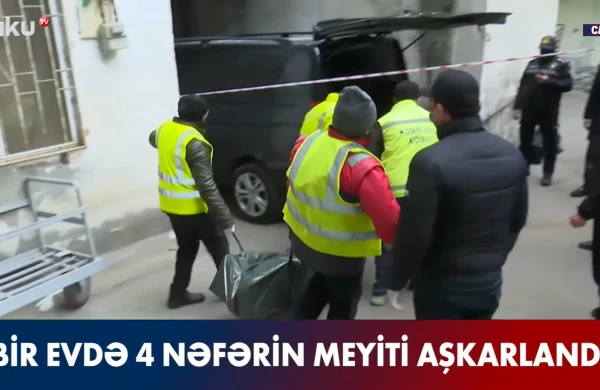 Bakıda 4 meyitin tapıldığı evdən CANLI YAYIM: Ərazini üfunət qoxusu bürüyüb