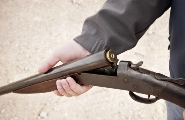 Dəhşətli ailə faciəsi: Bakıda qardaş qətli&nbsp;