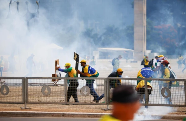 Braziliyada kütləvi həbslər başladı