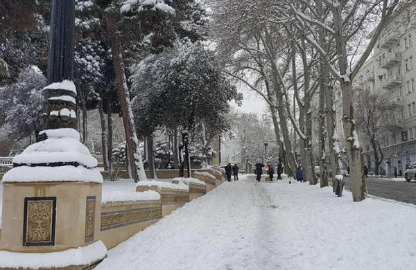 Qarlı hava şəraiti bu vaxtadək davam edəcək - XƏBƏRDARLIQ