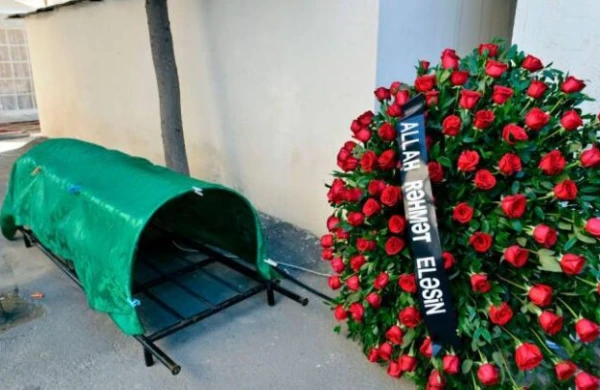 Tanınmış jurnalist dünyasını dəyişdi - FOTO