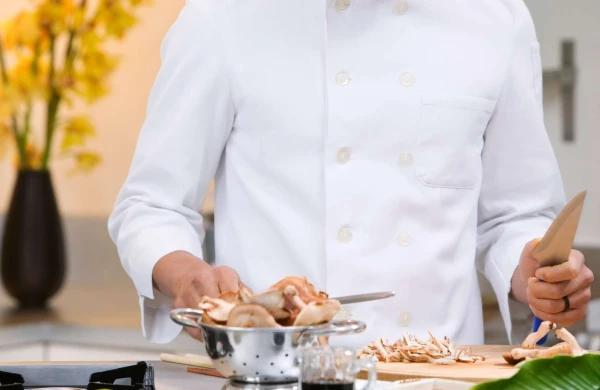 Məşhur restorana baş aşpaz axtarılır - MAAŞ 1800 AZN+BONUS