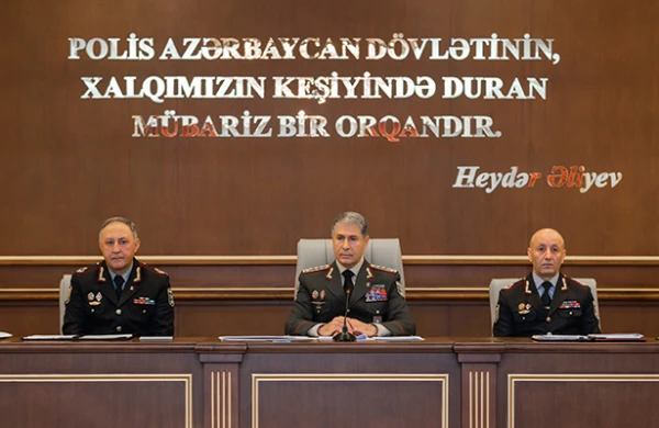 Vilayət Eyvazov tıxaclarla bağlı tapşırıq verdi