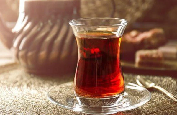 Saat 17:00-dən sonra çay içməyin - SƏBƏB