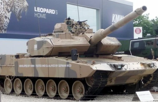 Hollandiya Ukraynanın xeyrinə 18 "Leopard" tankı almaq istəyir