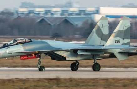 İran pilotları rus qırıcılarını sürməyi öyrənir