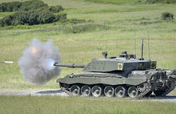Ukrayna 300-dən çox xarici tank alacaq