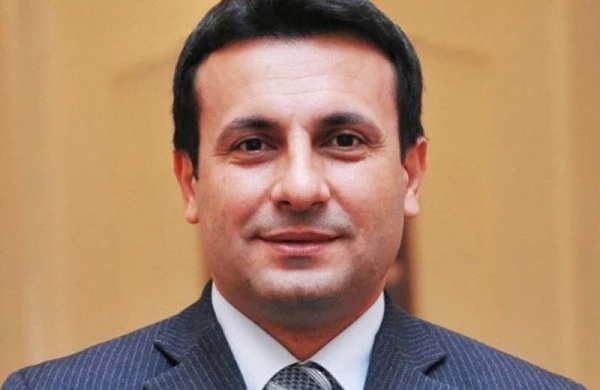 Elnur Hidayətoğlu vəzifəsindən azad edildi