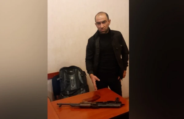 Bakıda “Kalaşnikov” gəzdirməkdə şübhəli bilinən şəxs saxlanılıb